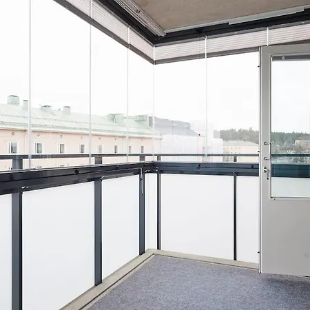 Rauhallinen Kolmio Omalla Saunalla Tampereen Keskustassa